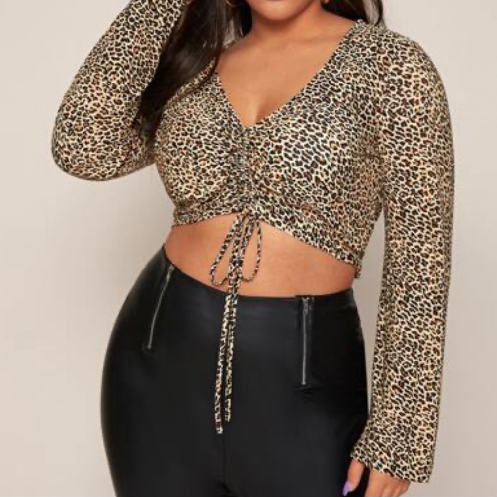 Sleeve Ruched Drawstring Leopard belle sleeve - Picture 2 of 3